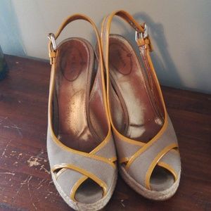 Prada leather trimed beige wedges.